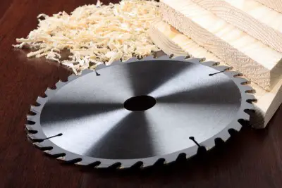 Can You Use 8-Inch Dado Blades on 10-Inch Saws